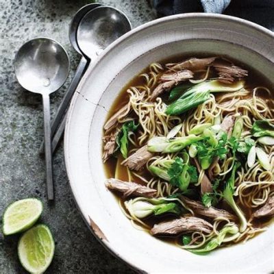  ก๋วยเตี๋ยวเป็ดฉčnosti Xinyang: ซดร้อนชื่นใจสไตล์โบราณ บวกความหอมกรุ่นของน้ำซุปเป็ดตุ๋น!